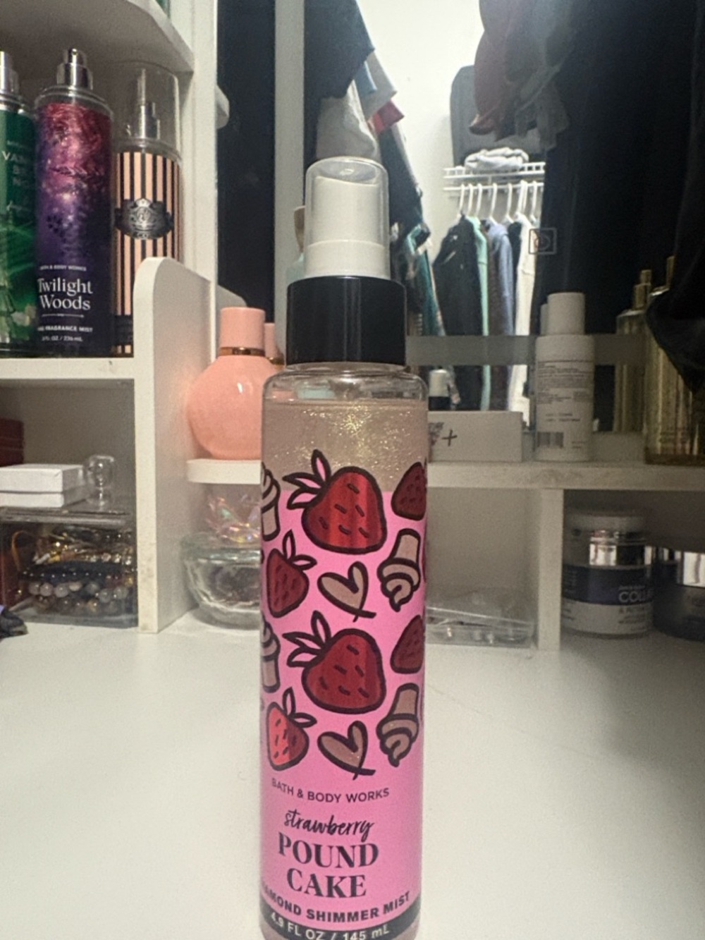 Bath & Body Works Strawberry Pound Cake Shimmer Mist - Pink